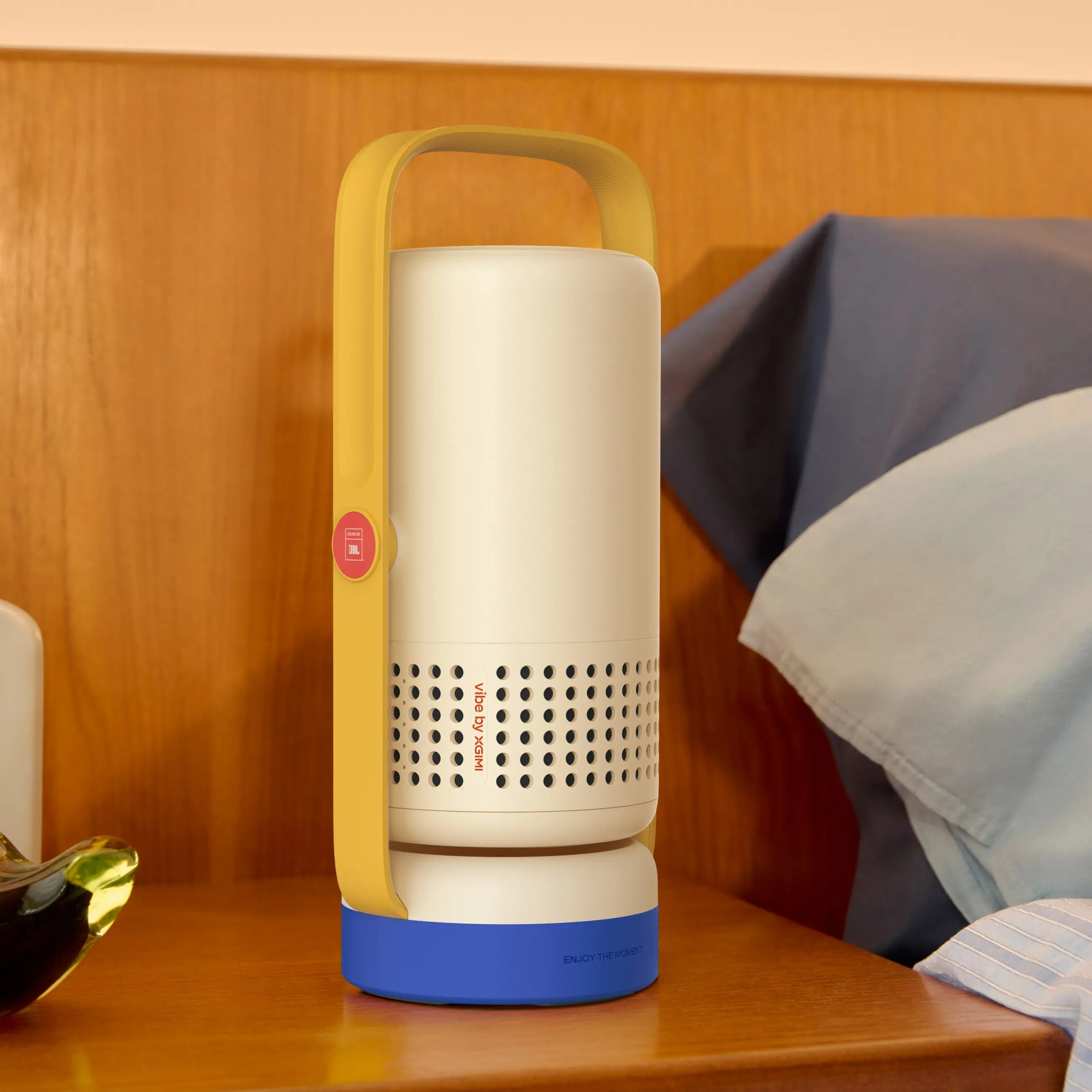 Presentamos el nuevo proyector portátil XGIMI Vibe One (con batería) para uso en exteriores